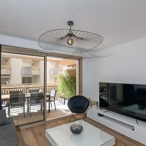 Somptueux 20m Plages Avec Vue Appartement