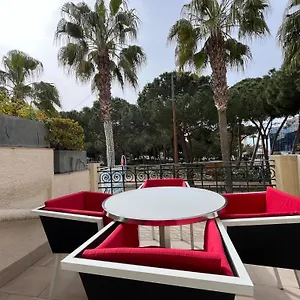  Apartment Sur La Pinede A Juan Les Pins
